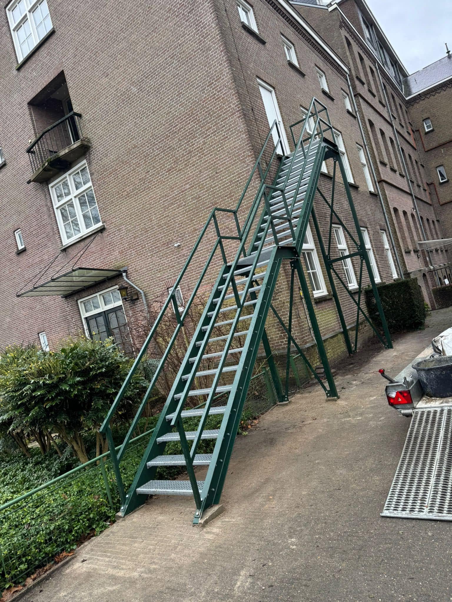 498551781_1255199933273378_2186293222496443223_n